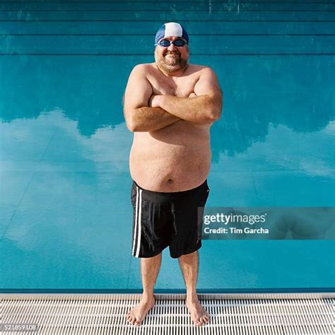 717 Fat Men In Bathing Suits Stock Photos & High。